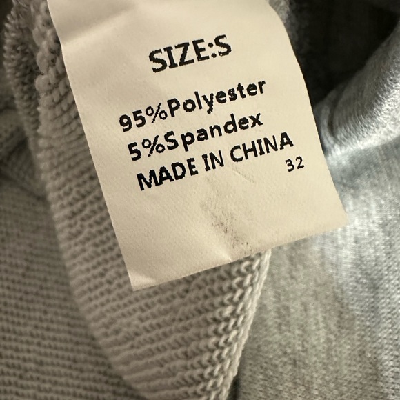 NWT Christmas Truck Sweatshirt - Picture 7 of 10